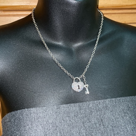 Solid Stamped 925 Sterling Silver Rolo Link Chain CZ Diamond Heart Padlock & Key - Picture 4 of 14